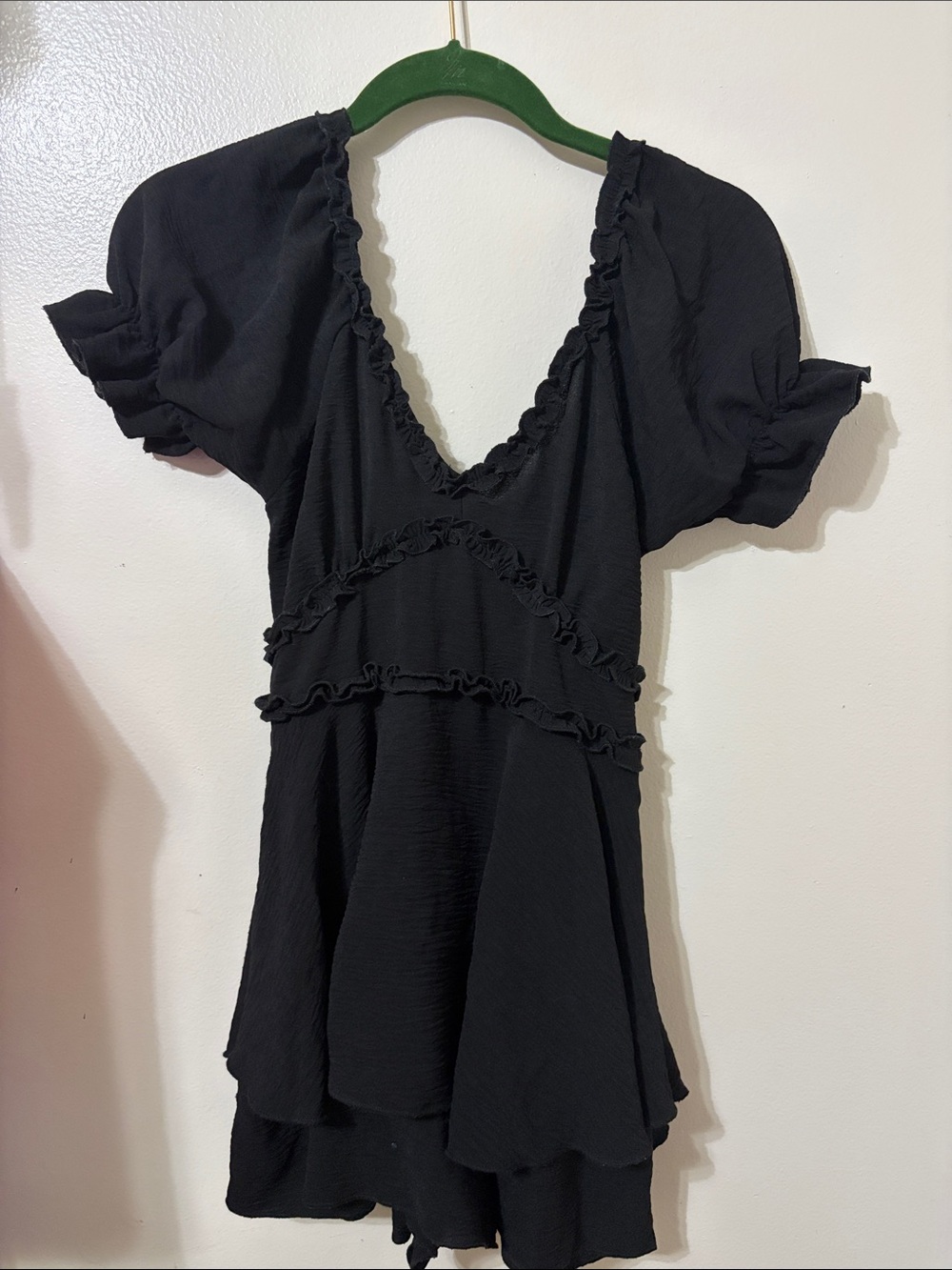 Forever 21 Black Ruffle V-Neck Tunic Dress